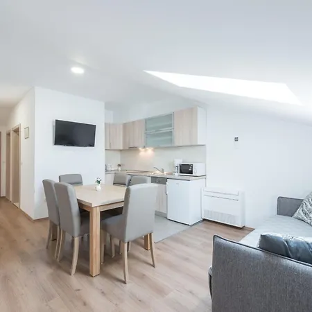 Rilovic - A6 By Interhome تْسافتات